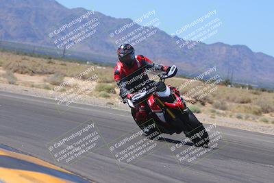 media/Sep-25-2023-Moto Forza (Mon) [[81ffa65e0a]]/B-C Group/Session 3 (Turn 16 Inside)/